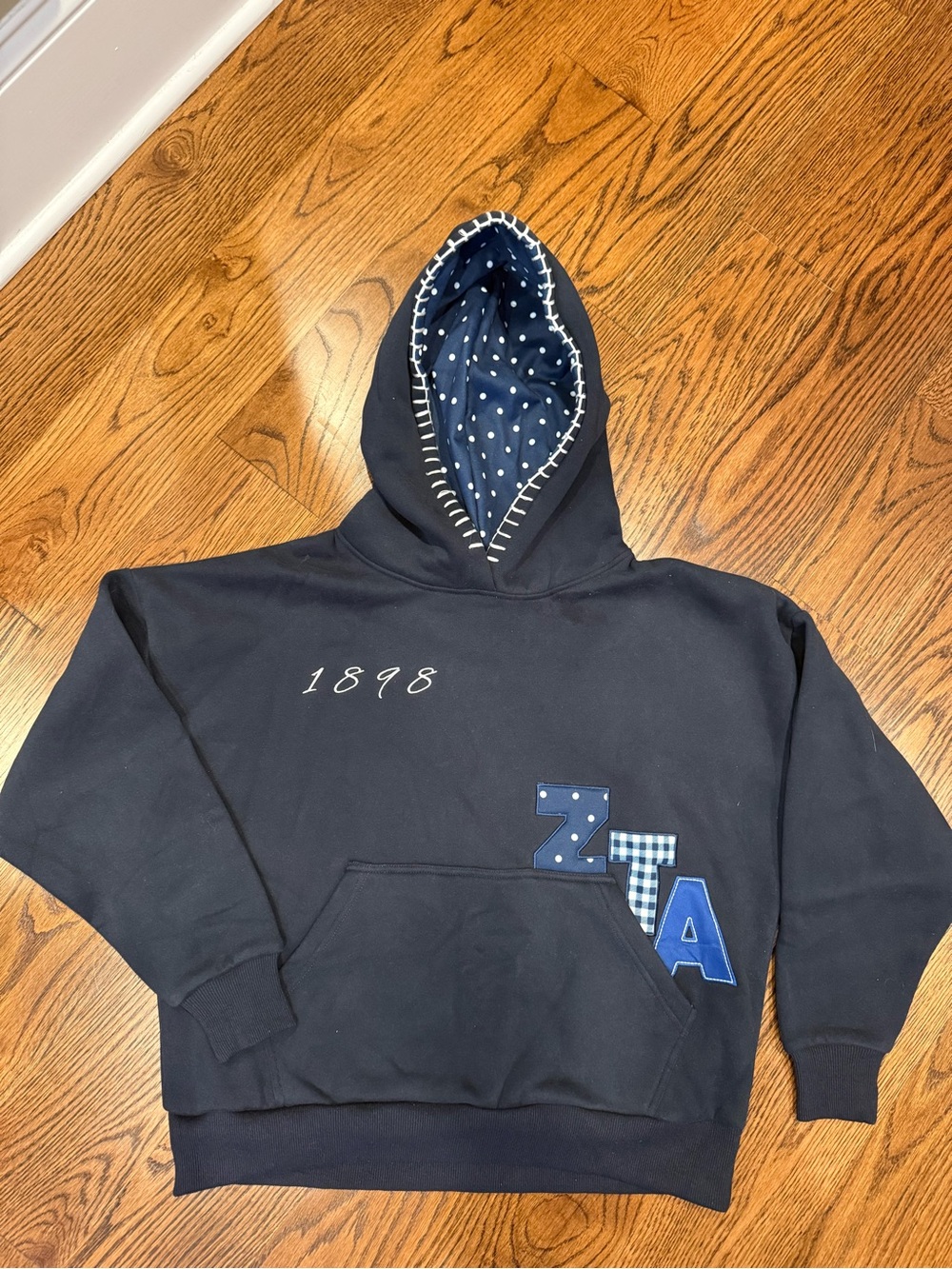 ZTA Hoodie with Polka Dot Liner S